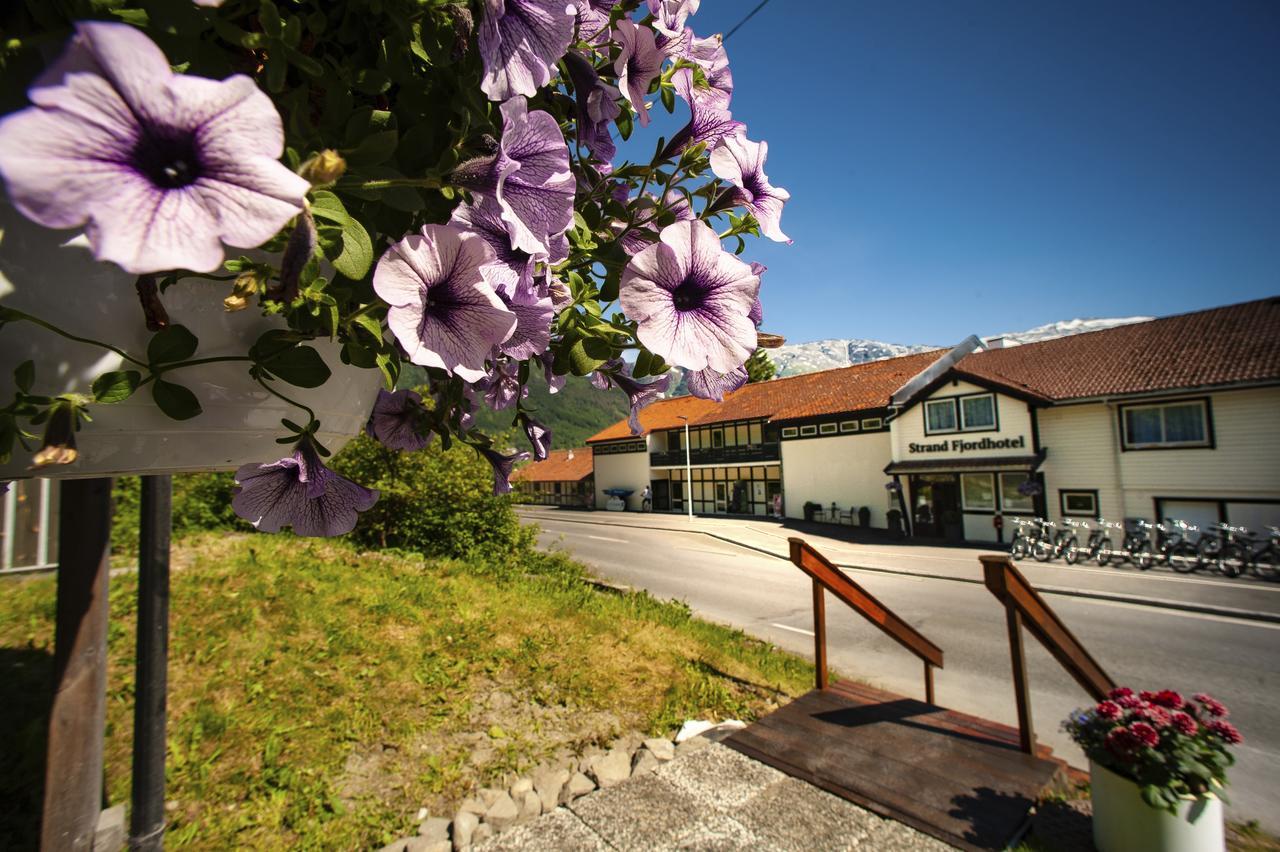 Strand Fjordmotel Ulvik Εξωτερικό φωτογραφία